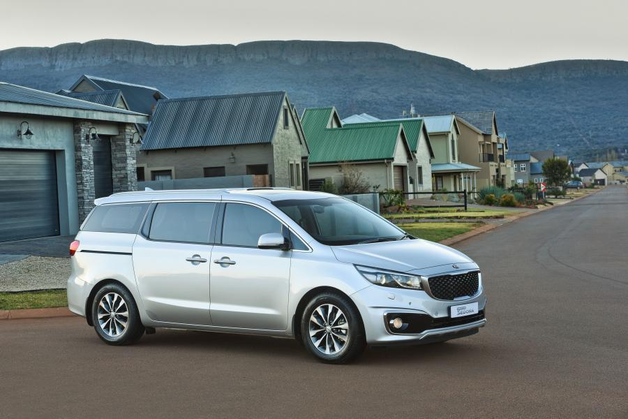  Kia Grand Sedona 2015 года  (ZA) (фото 2 из 30)